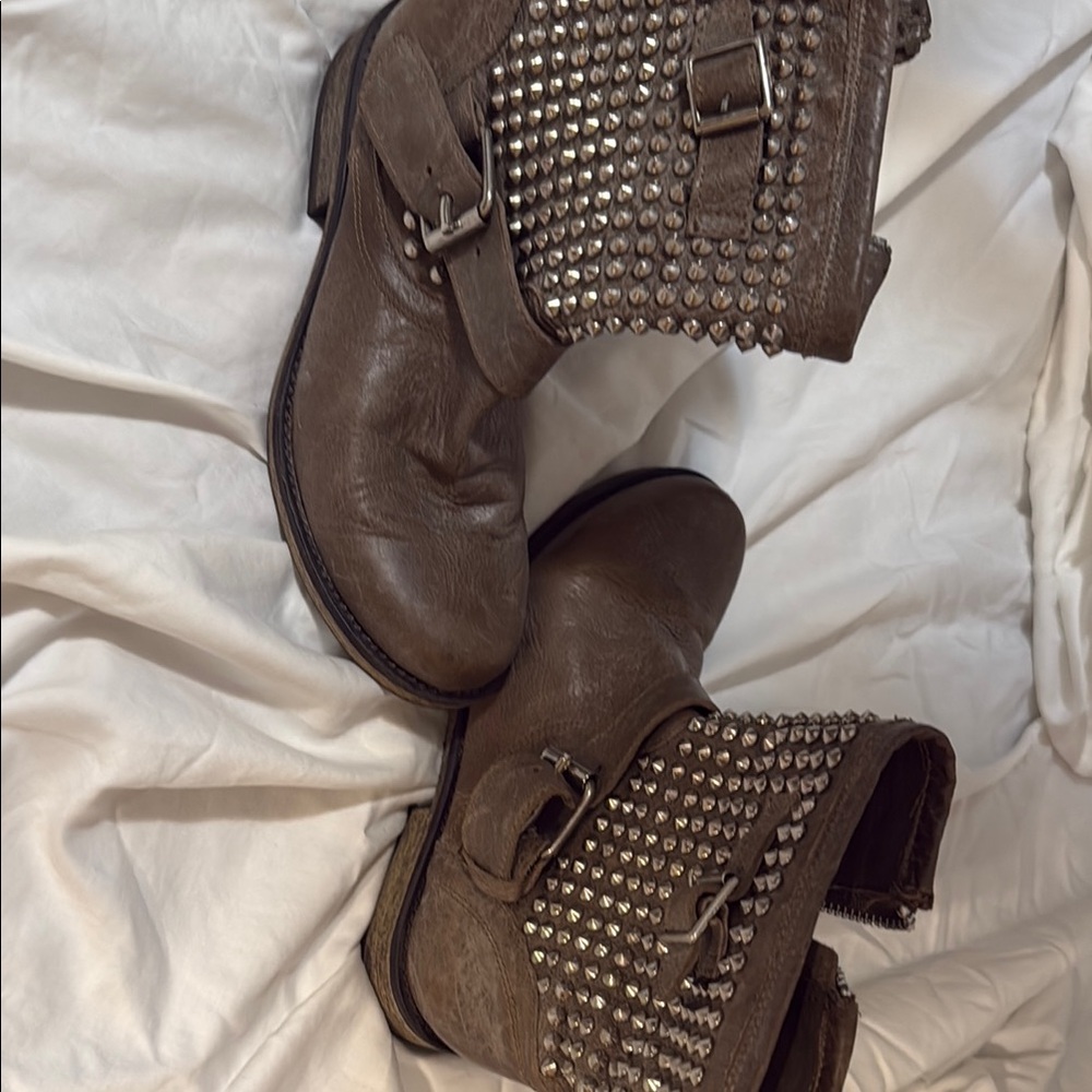 Steve Madden Taupe Studded Boots